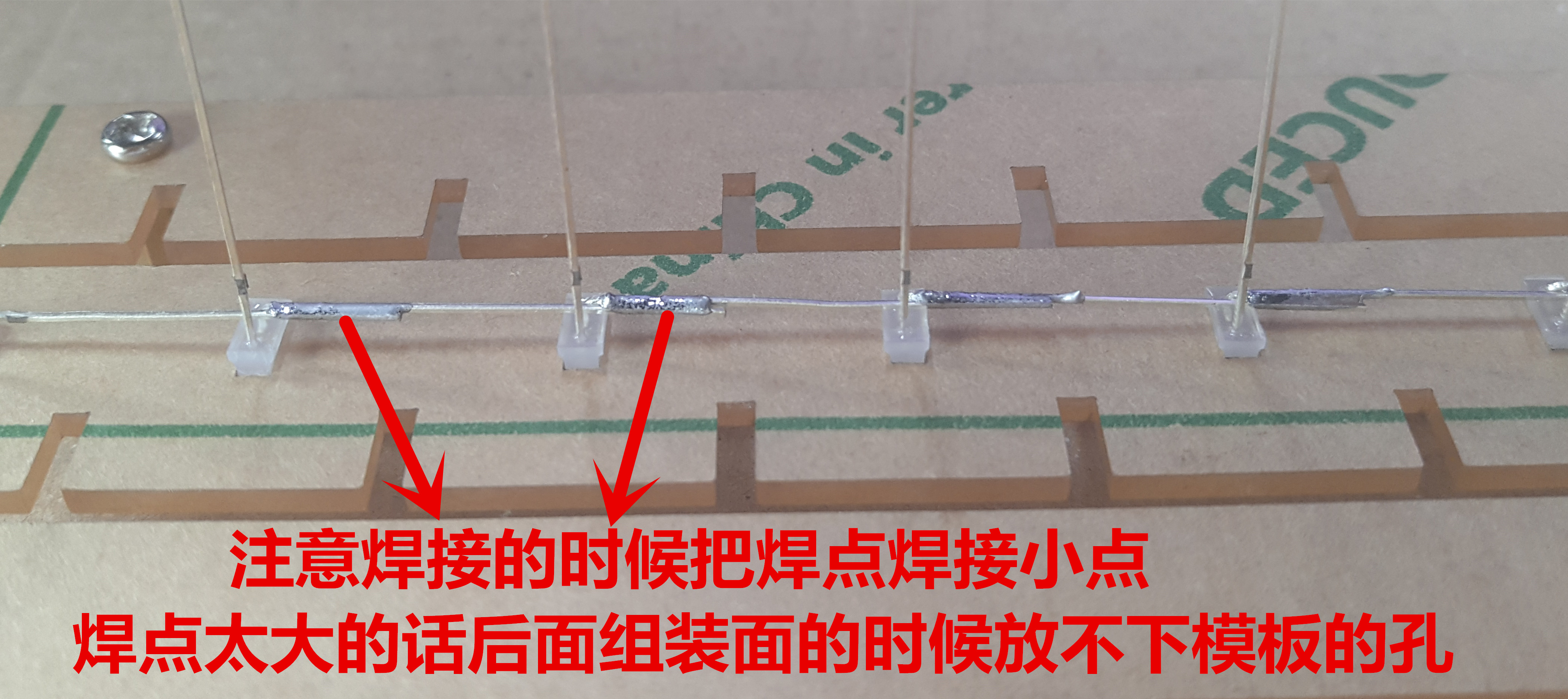 DIY набор для сборки светодиодного музыкального куба, с батарейкой в комплекте